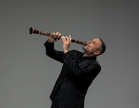 Live on Stage : Hüsnü Şenlendirici